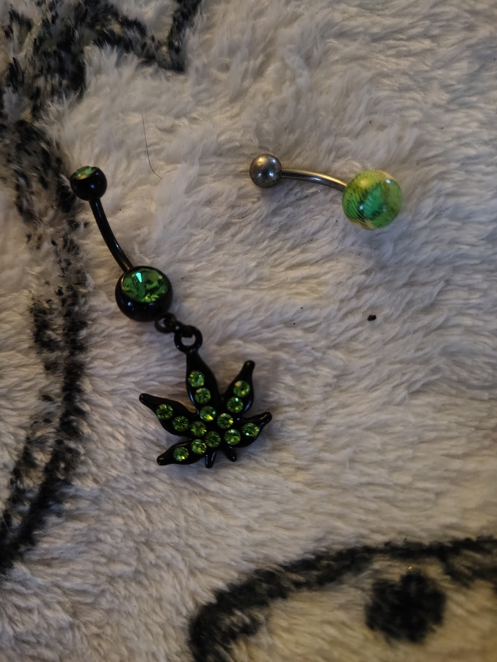 Assorted Belly Button Rings For Sale! - Picture 4 of 12